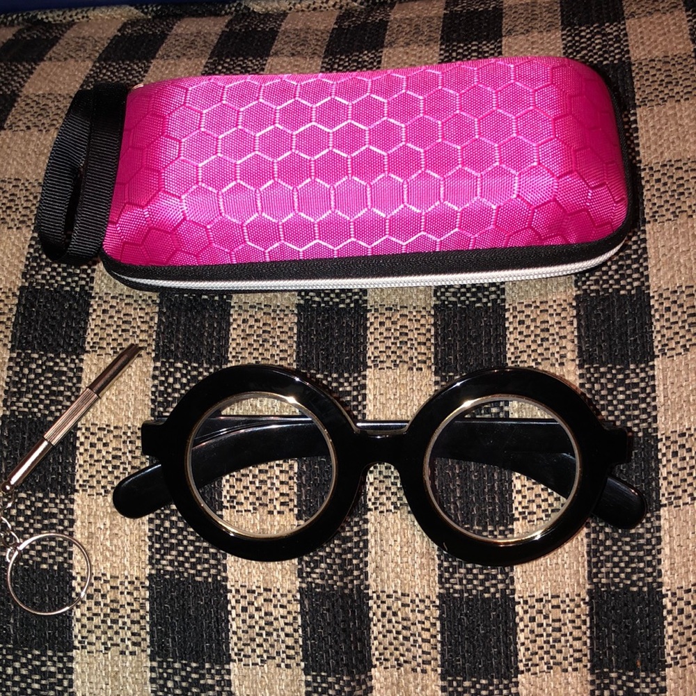 Brand new magnifying glasses